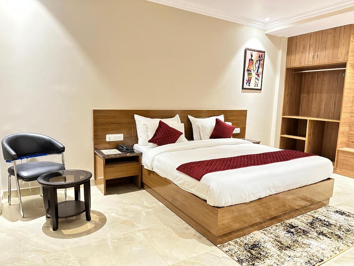 Highlands Hotel Rishīkesh 外观 照片