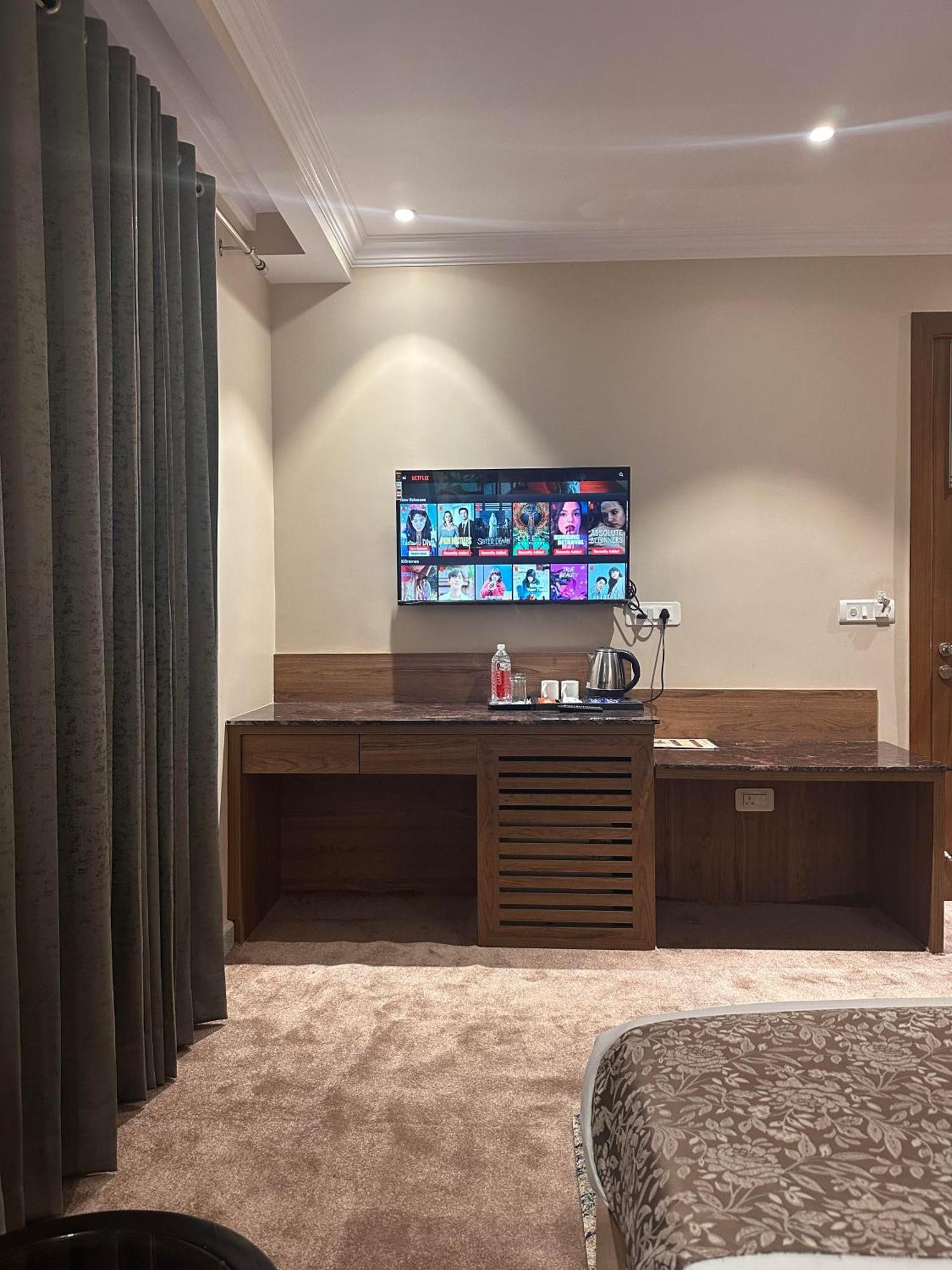 Highlands Hotel Rishīkesh 外观 照片