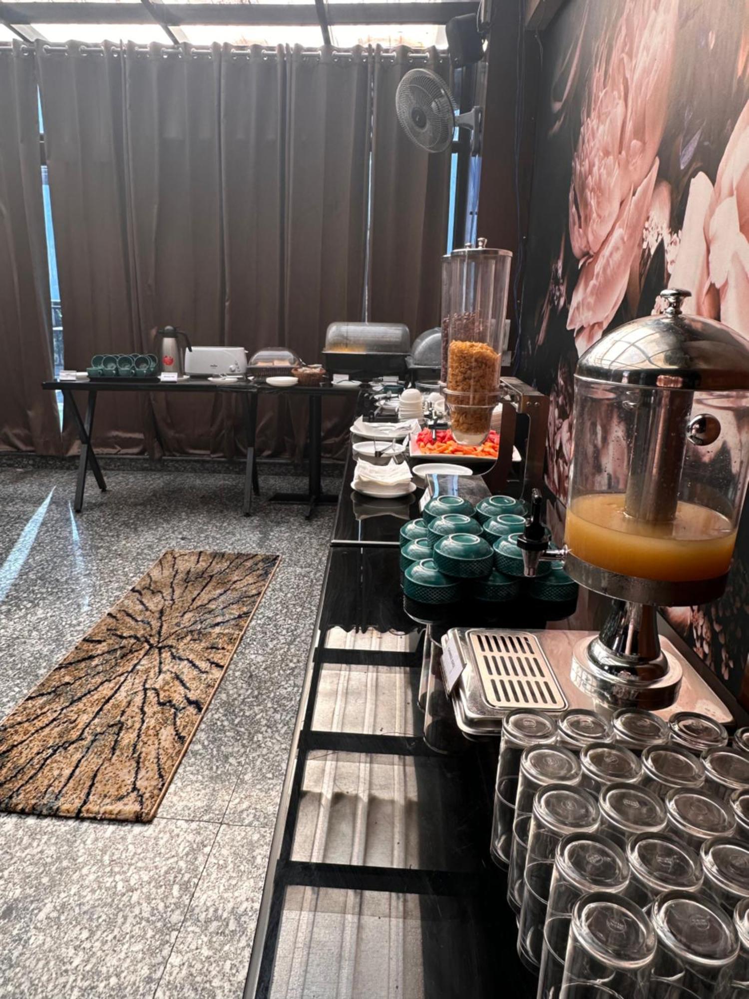 Highlands Hotel Rishīkesh 外观 照片